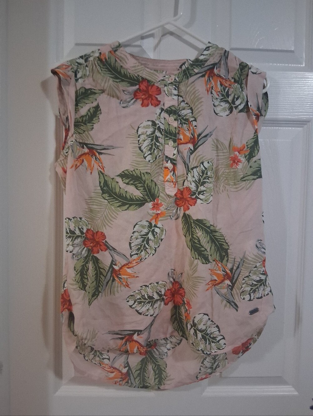 Napapijri Tropical Floral Sleeveless Blouse (Sku 0154)